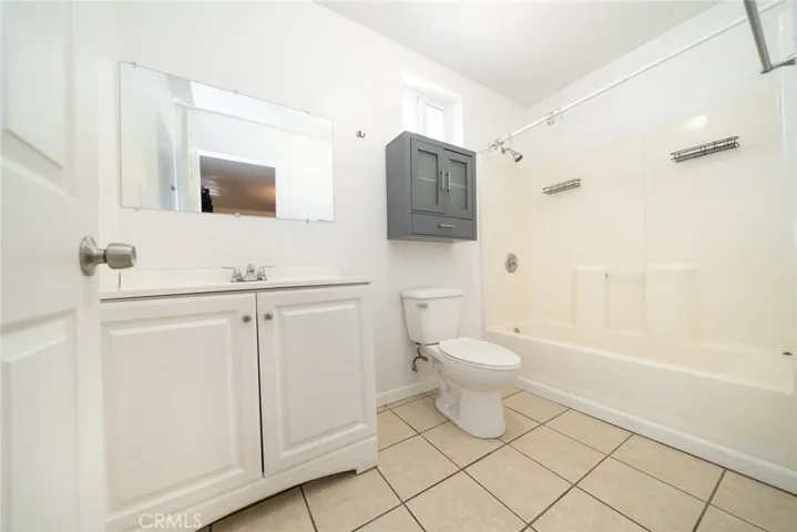 8982 Carob Drive, Fontana, California 92335