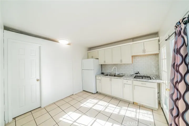 8982 Carob Drive, Fontana, California 92335