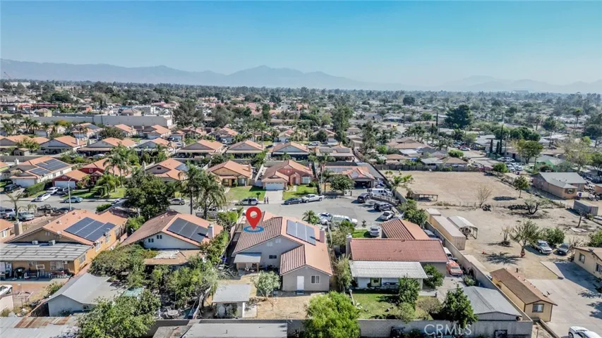8982 Carob Drive, Fontana, California 92335