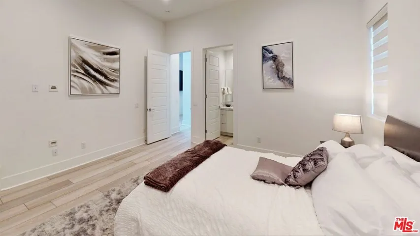 20254 Willoughby Lane, Porter Ranch, California 91326