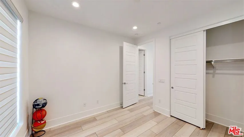 20254 Willoughby Lane, Porter Ranch, California 91326
