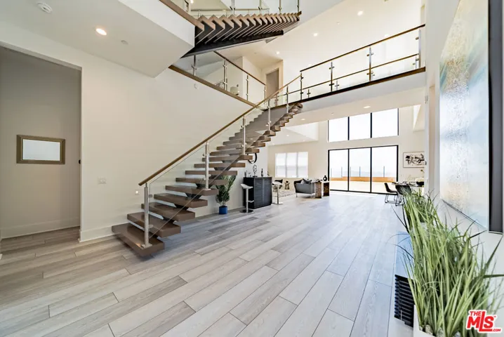 20254 Willoughby Lane, Porter Ranch, California 91326