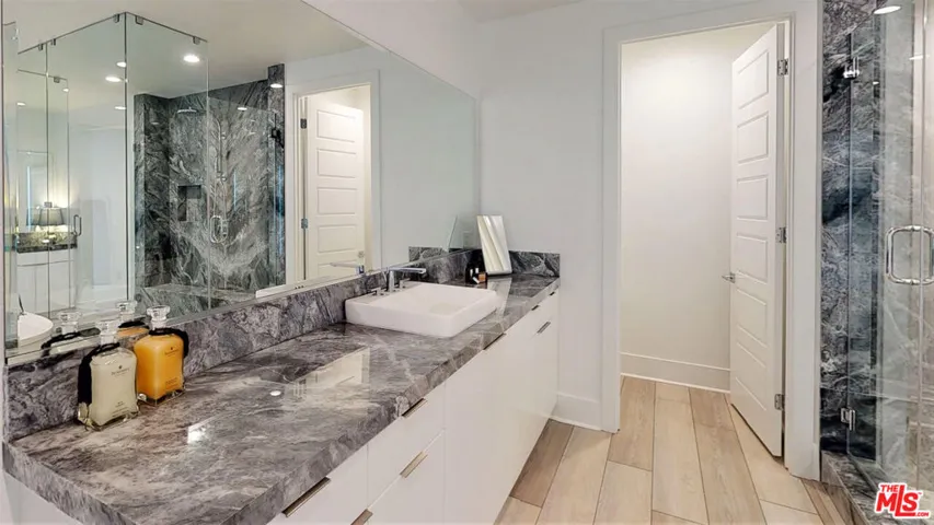 20254 Willoughby Lane, Porter Ranch, California 91326