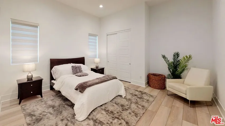 20254 Willoughby Lane, Porter Ranch, California 91326