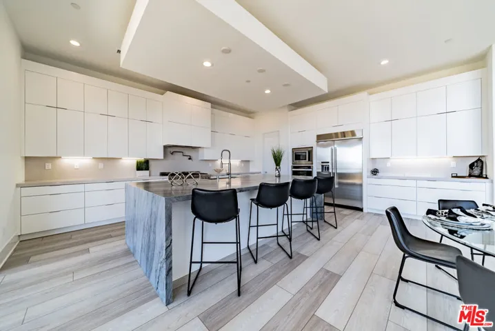 20254 Willoughby Lane, Porter Ranch, California 91326