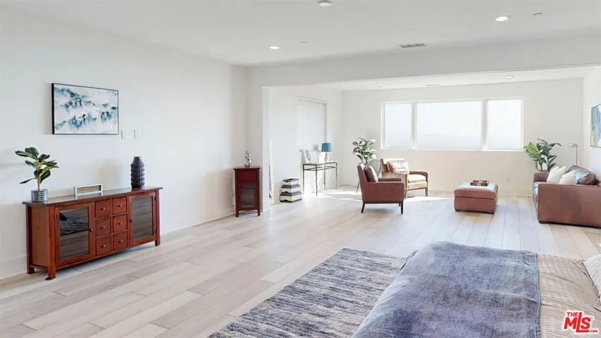 20254 Willoughby Lane, Porter Ranch, California 91326