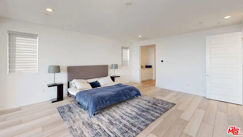20254 Willoughby Lane, Porter Ranch, California 91326