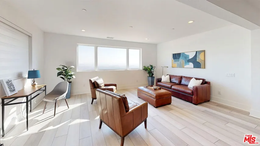 20254 Willoughby Lane, Porter Ranch, California 91326