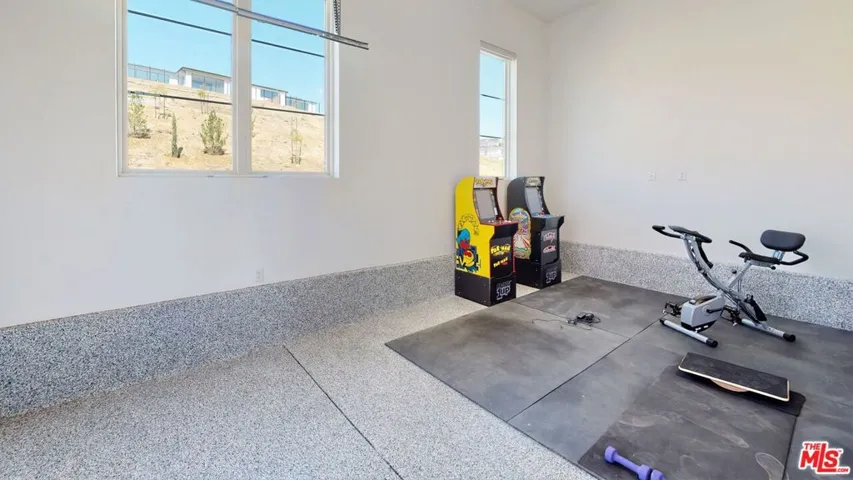 20254 Willoughby Lane, Porter Ranch, California 91326