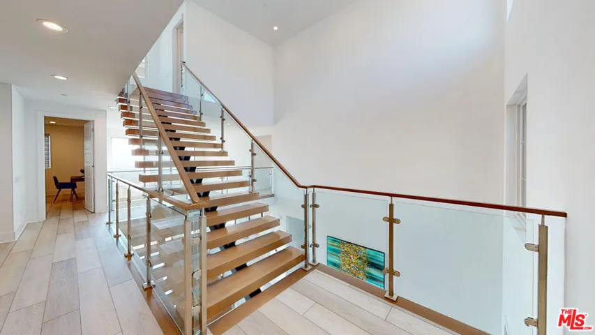 20254 Willoughby Lane, Porter Ranch, California 91326