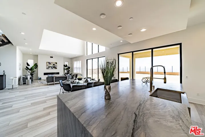 20254 Willoughby Lane, Porter Ranch, California 91326