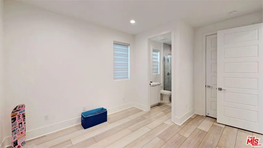 20254 Willoughby Lane, Porter Ranch, California 91326