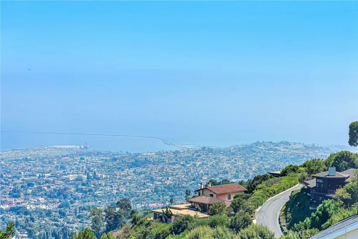 3268 Crownview Drive, Rancho Palos Verdes, California 90275