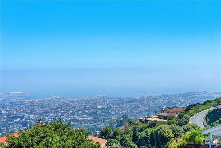 3268 Crownview Drive, Rancho Palos Verdes, California 90275