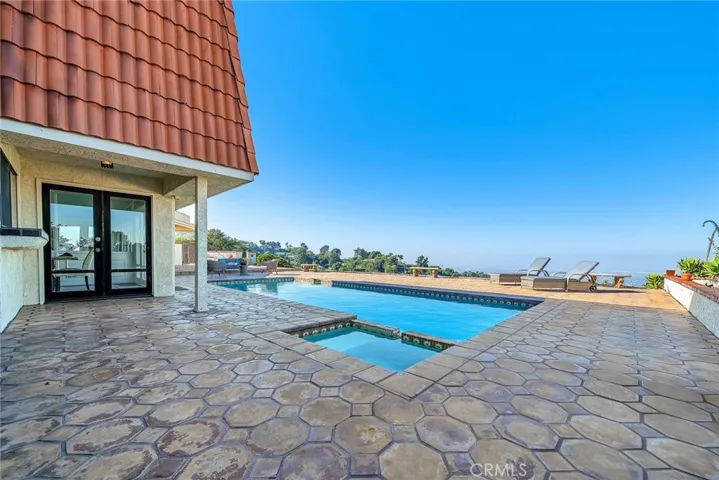 3268 Crownview Drive, Rancho Palos Verdes, California 90275