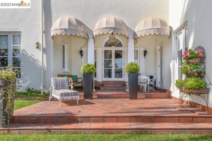 720 Palmera Ct, Alameda, California 94501
