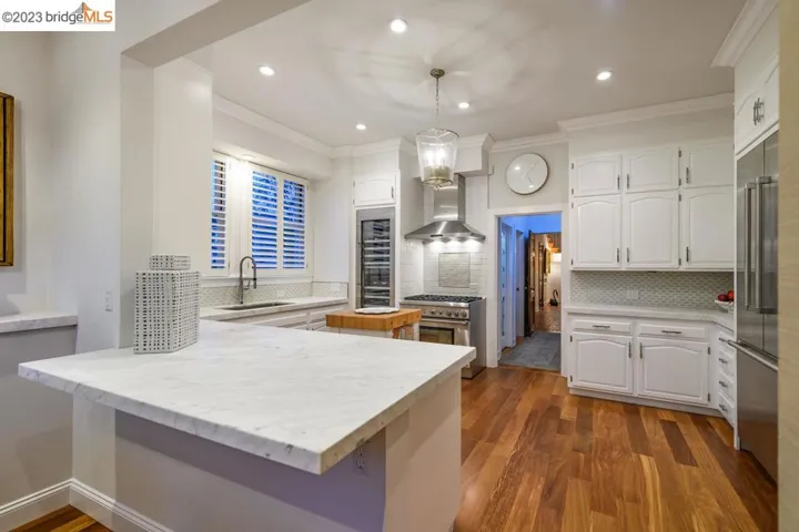 720 Palmera Ct, Alameda, California 94501