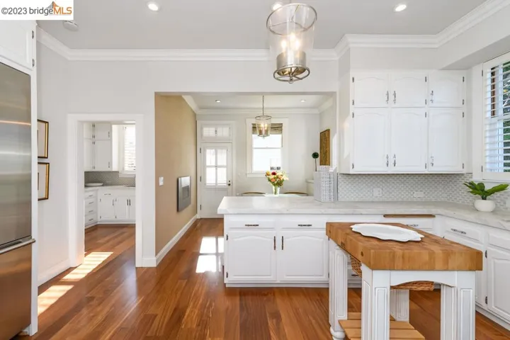 720 Palmera Ct, Alameda, California 94501