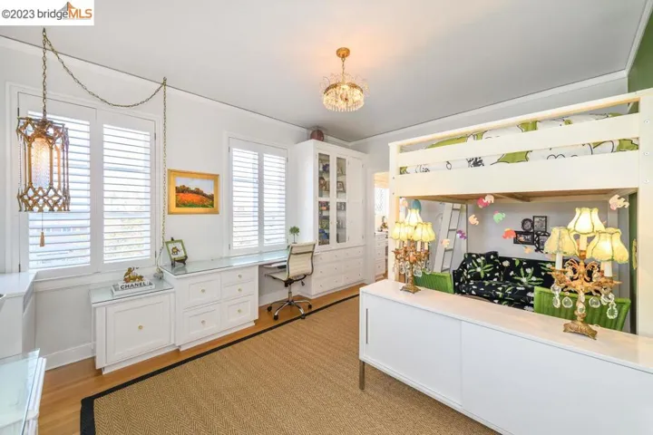 720 Palmera Ct, Alameda, California 94501