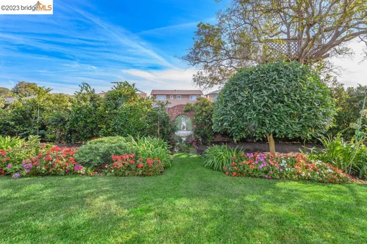 720 Palmera Ct, Alameda, California 94501