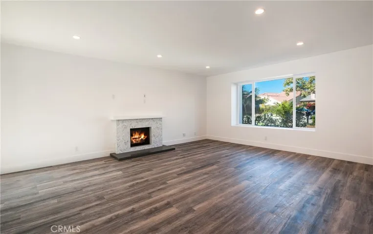 Lower Unit A