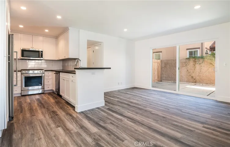 Lower Unit A