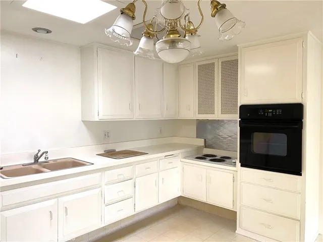 13741 Annandale Drive, M1-18i, Seal Beach, California 90740