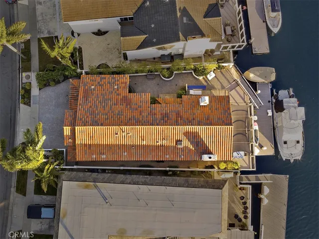 17019 Edgewater Lane, Huntington Beach, California 92649