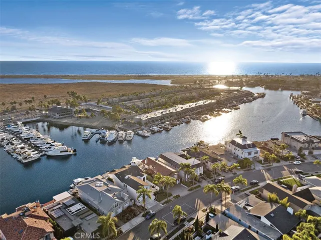 17019 Edgewater Lane, Huntington Beach, California 92649