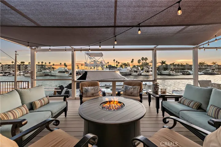 17019 Edgewater Lane, Huntington Beach, California 92649