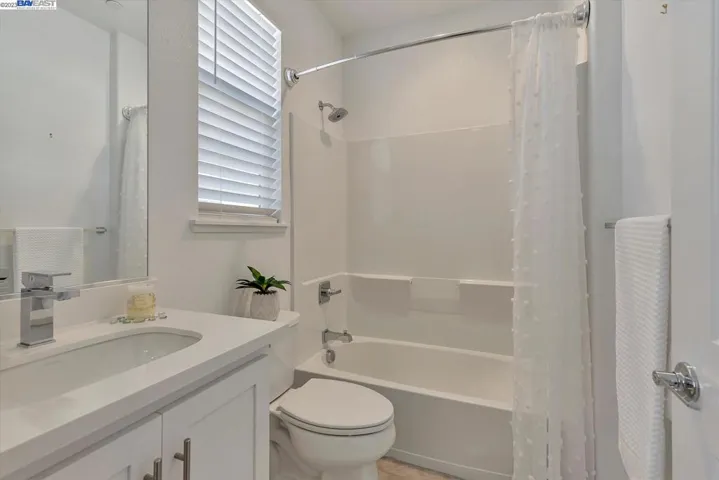 153 Cue Way, Hayward, California 94544