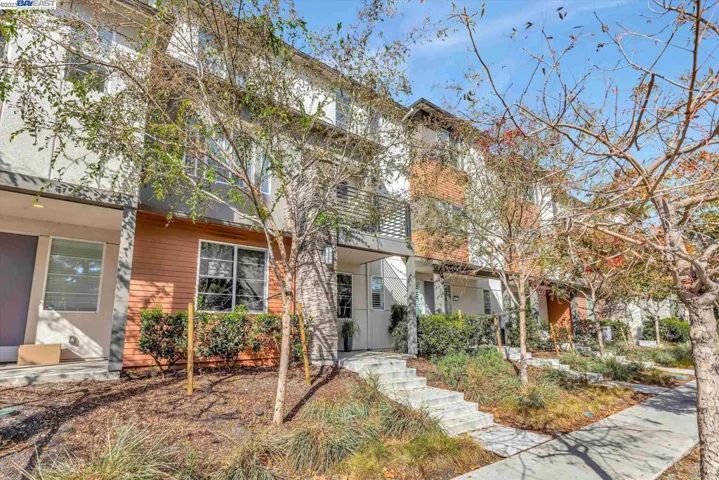 153 Cue Way, Hayward, California 94544