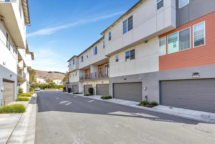 153 Cue Way, Hayward, California 94544