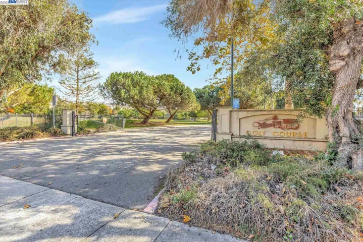 153 Cue Way, Hayward, California 94544