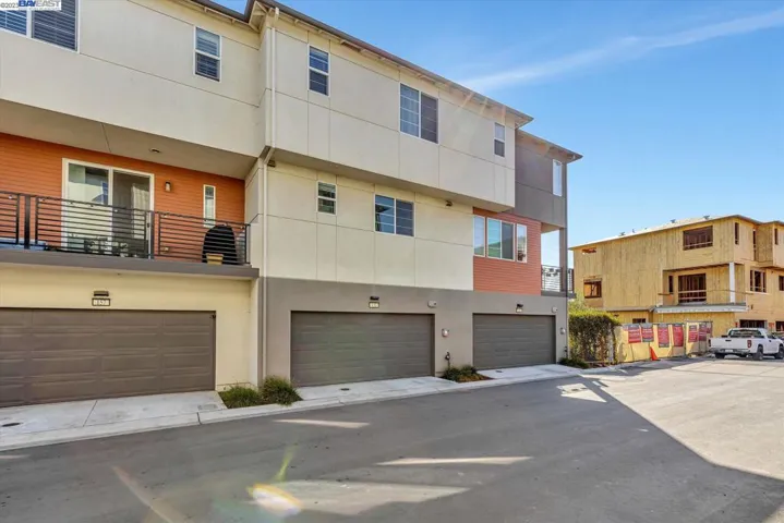 153 Cue Way, Hayward, California 94544