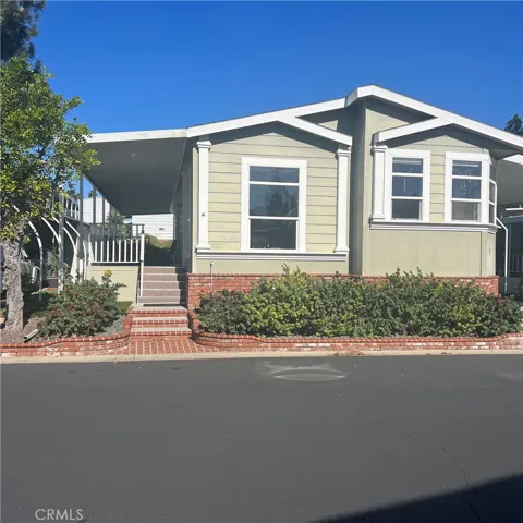 24001 Muirlands Boulevard 301, Lake Forest, California 92630