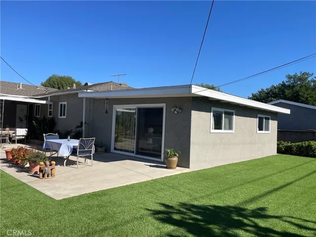 7428 Fostoria, Downey, California 90241