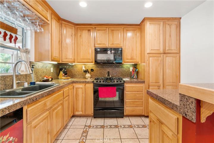 18140 Marygold Avenue, Bloomington, California 92316