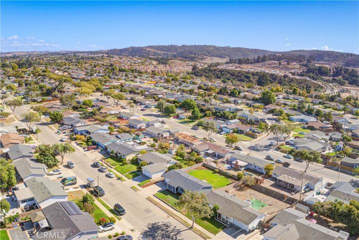 206 Jullien Drive, Santa Maria, California 93455