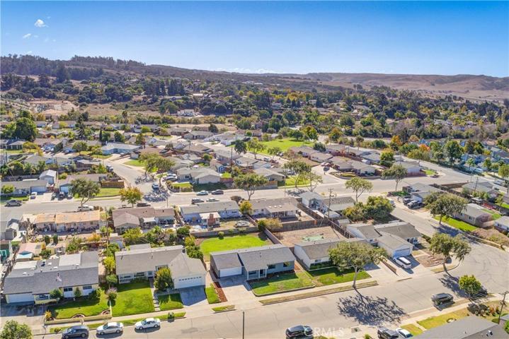 206 Jullien Drive, Santa Maria, California 93455