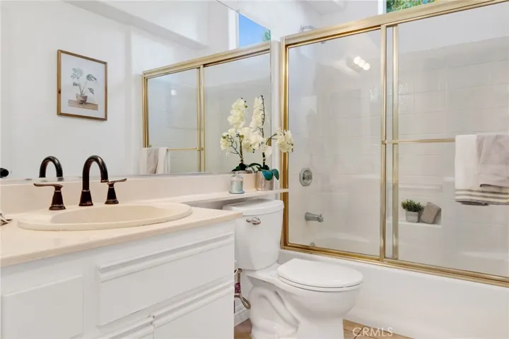 15744 Devonshire Street, Granada Hills, California 91344