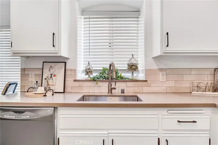 15744 Devonshire Street, Granada Hills, California 91344