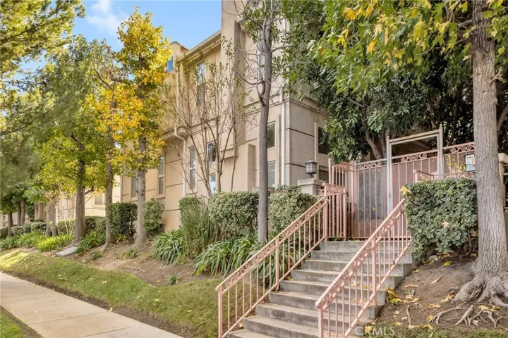 15744 Devonshire Street, Granada Hills, California 91344