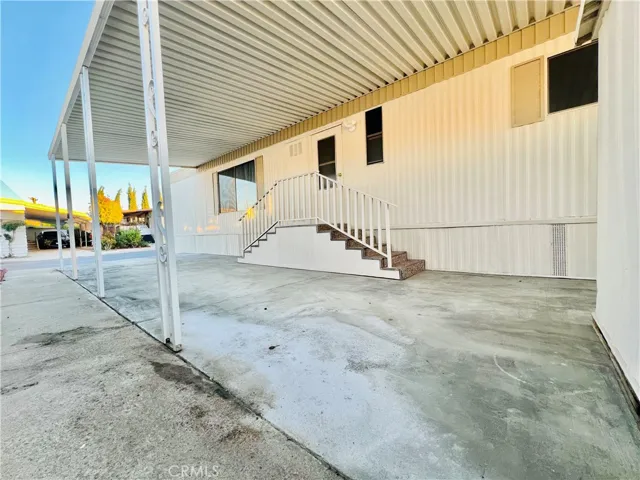 Brand new stairs - view 4
