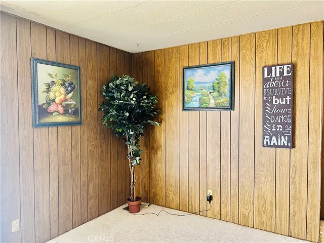 Family room - view 2