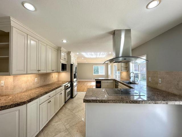 12155 Carol Lane, Saratoga, California 95070