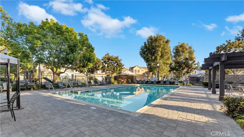 1557 Amberleaf, Costa Mesa, California 92626