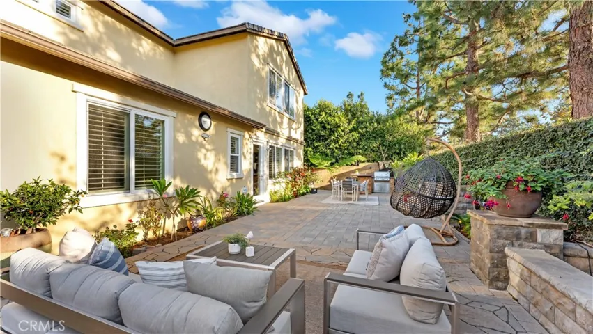 1557 Amberleaf, Costa Mesa, California 92626