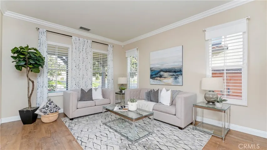 1557 Amberleaf, Costa Mesa, California 92626