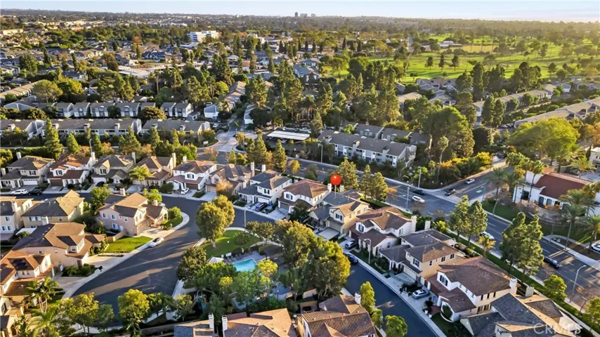 1557 Amberleaf, Costa Mesa, California 92626